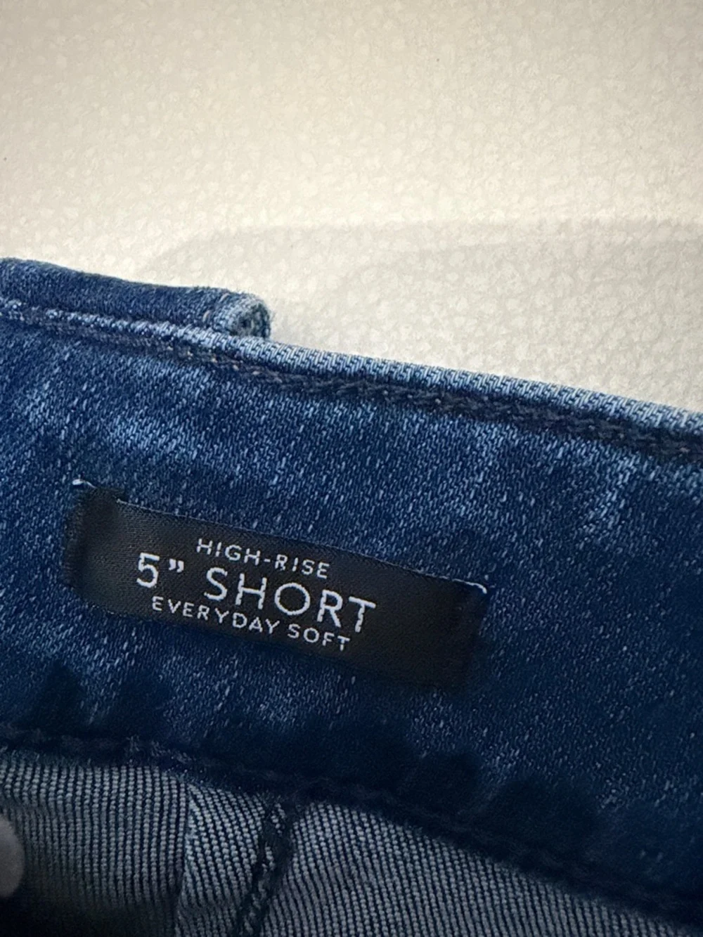 White House, Black market Denim Button-Detail Women's Shorts - Blue - Picture 4 of 10
